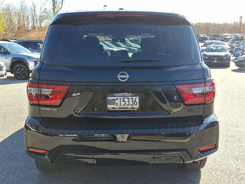 Used 2023 Nissan Armada SL w/ Midnight Edition Package image 5