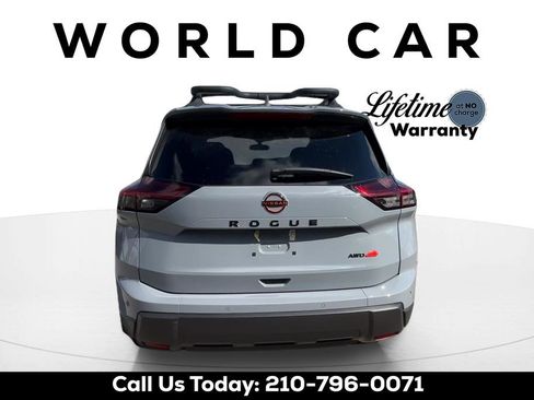 Used 2025 Nissan Rogue SV AWD/4WD image 6