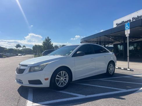 Used 2012 Chevrolet Cruze LS w/ Connectivity Package image 10