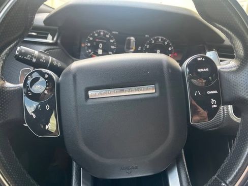 Used 2018 Land Rover Range Rover Velar R-Dynamic SE AWD/4WD image 13