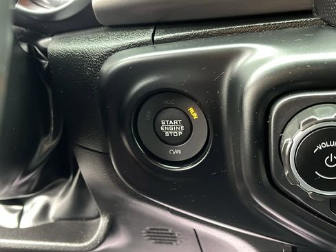 Used 2022 Jeep Wrangler Unlimited Willys image 22