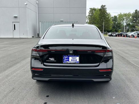 New 2026 Honda Accord SE image 25
