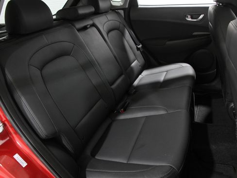 Certified 2022 Hyundai Kona Limited w/ Cargo Package image 19