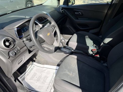 Used 2016 Chevrolet Trax LS FWD image 12