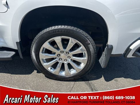 Used 2022 Chevrolet Silverado 1500 High Country w/ Technology Package AWD/4WD image 16