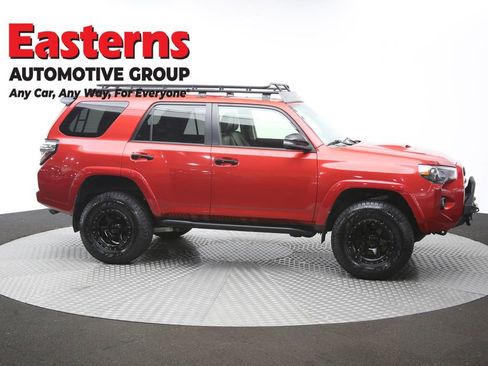 Used 2021 Toyota 4Runner Venture w/ Moonroof Package AWD/4WD image 47