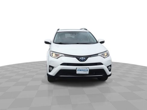 Used 2017 Toyota RAV4 XLE w/ All Weather Liner Package AWD/4WD image 3