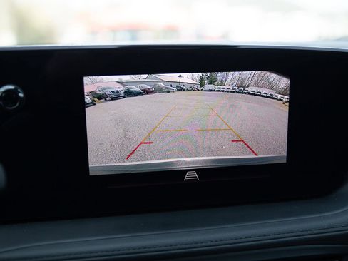 Used 2025 Buick Encore GX Preferred AWD/4WD image 9