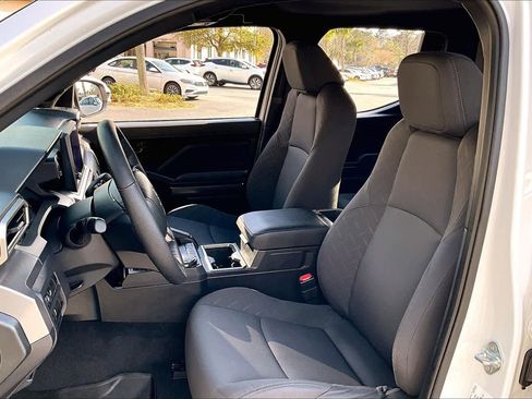 Used 2024 Toyota Tacoma SR5 image 8