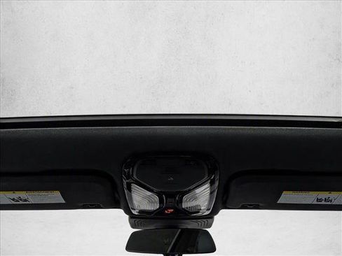 Used 2022 BMW X3 sDrive30i w/ M Sport Package 2 RWD image 11