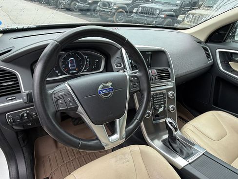 Used 2016 Volvo XC60 T5 Premier AWD/4WD image 26