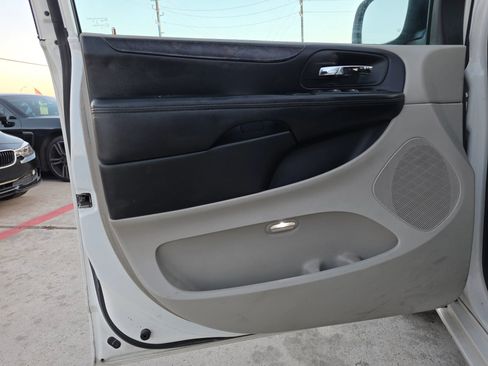 Used 2012 Dodge Grand Caravan Crew w/ Crew Value Pkg image 25