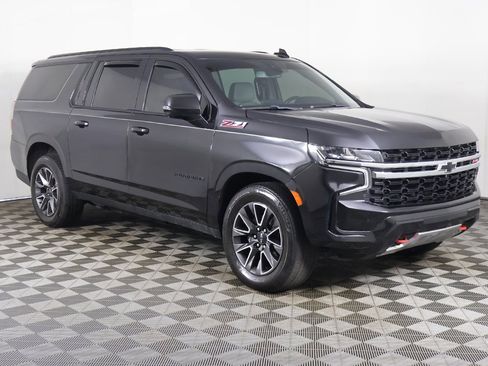 Used 2021 Chevrolet Suburban Z71 w/ Z71 Off-Road Package image 2