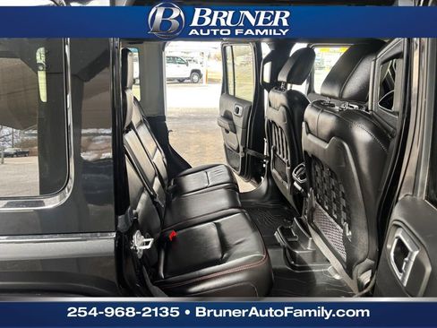Used 2021 Jeep Wrangler Unlimited Rubicon image 18