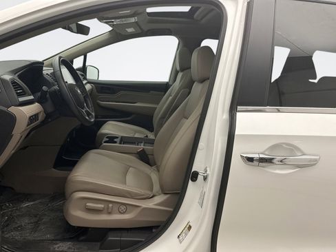 Used 2023 Honda Odyssey EX-L image 11