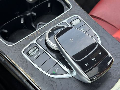 Used 2017 Mercedes-Benz C 300 Sedan image 33