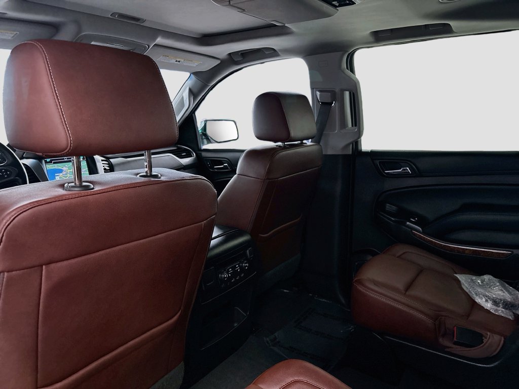 Used 2019 Chevrolet Suburban Premier w/ Premier Plus Edition AWD/4WD image 24