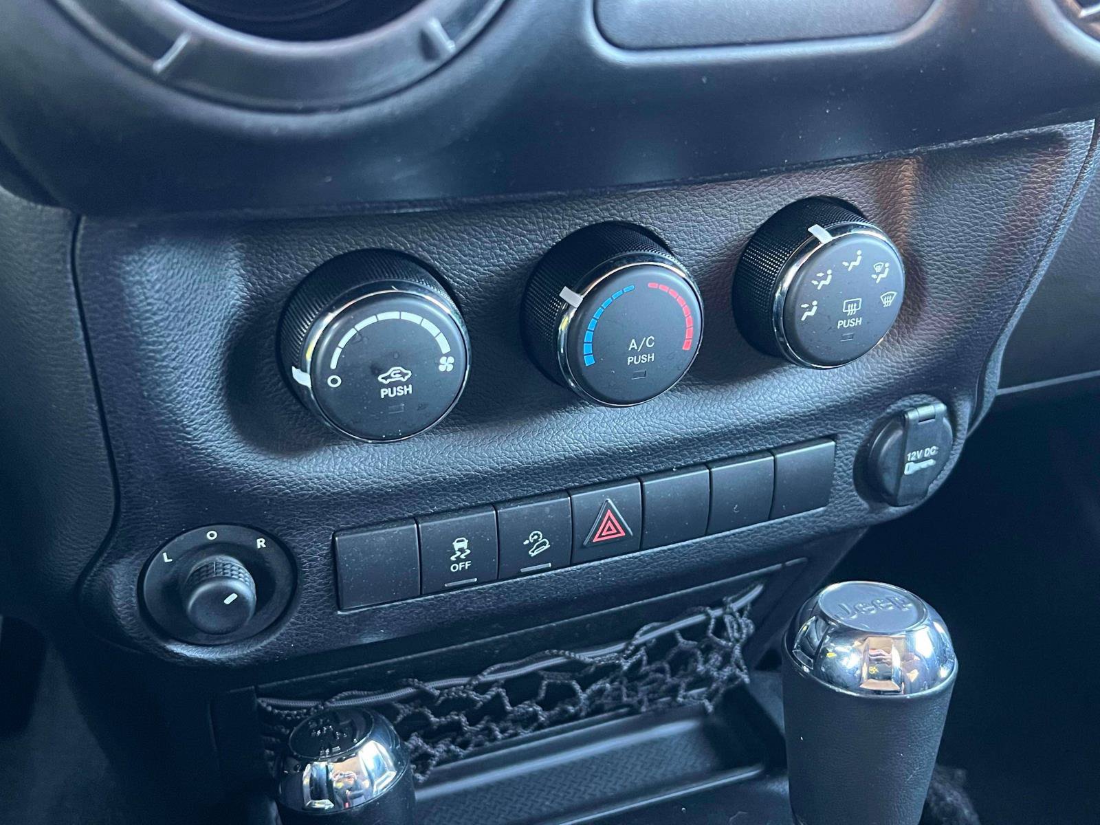 Used 2017 Jeep Wrangler Unlimited Sport w/ Quick Order Package 24S AWD/4WD image 8