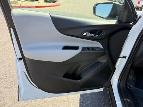 Certified 2022 Chevrolet Equinox LS w/ LS Convenience Package image 22