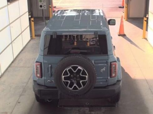Used 2025 Ford Bronco Outer Banks AWD/4WD image 5