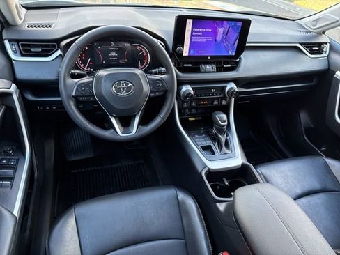 Used 2023 Toyota RAV4 XLE Premium image 25