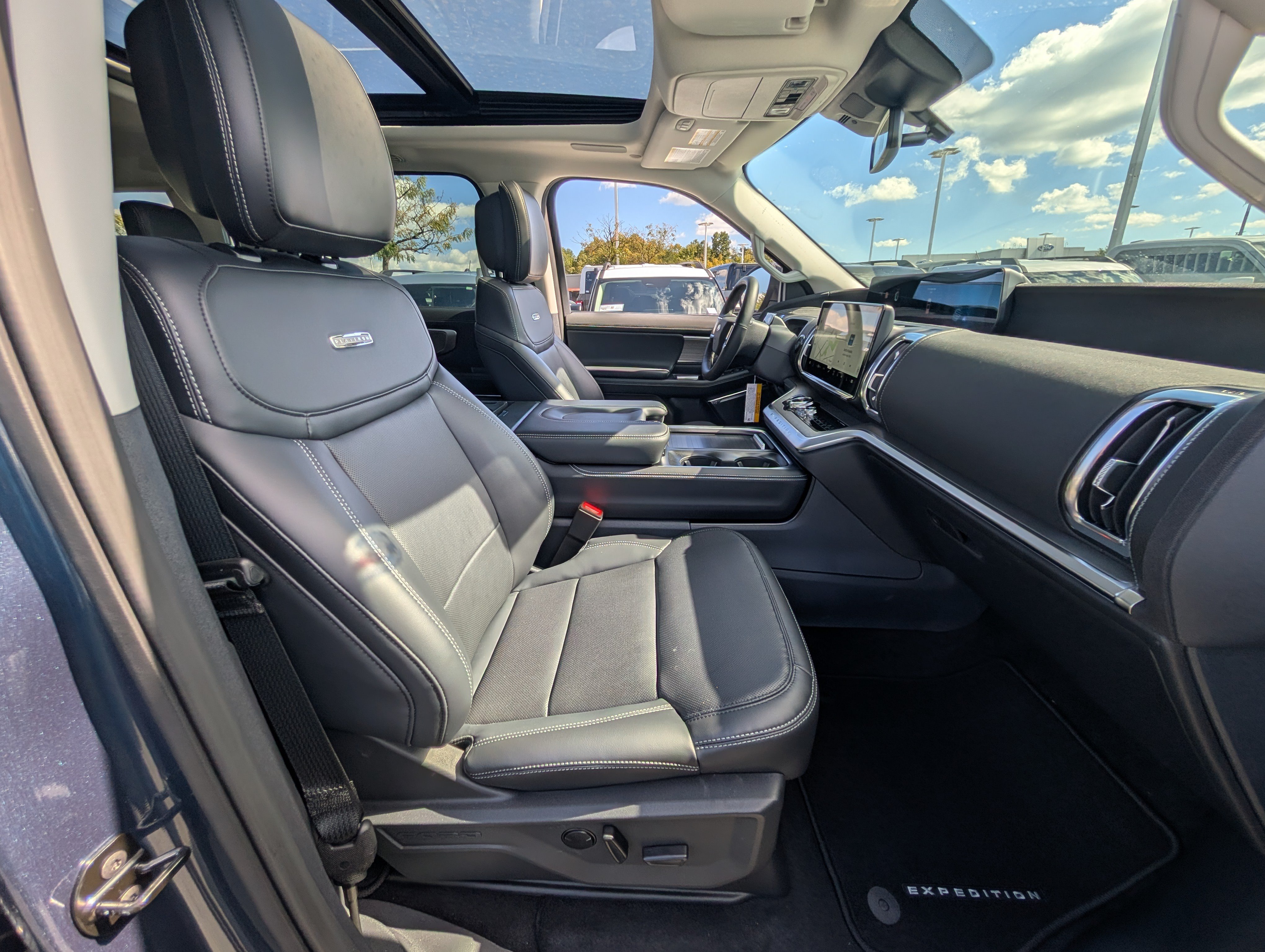 New 2027 Ford Expedition Max Platinum w/ Driver's Package AWD/4WD image 6