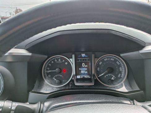 Used 2021 Toyota Tacoma SR5 image 15