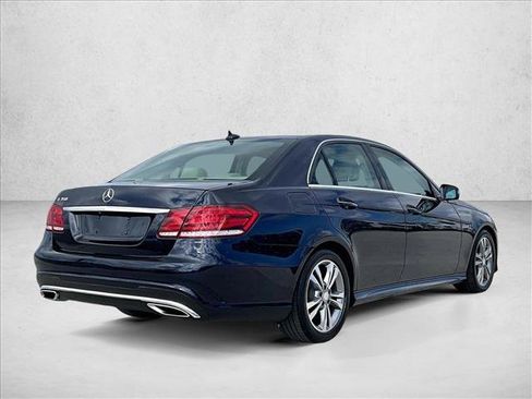 Certified 2016 Mercedes-Benz E 350 Sedan image 2
