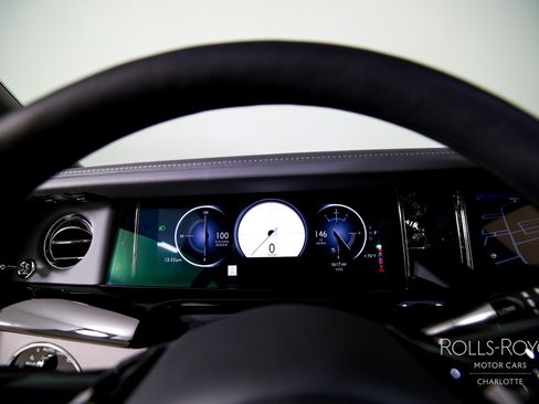 Used 2025 Rolls-Royce Phantom Sedan image 13