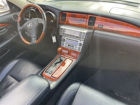 Used 2003 Lexus SC 430 Convertible image 13