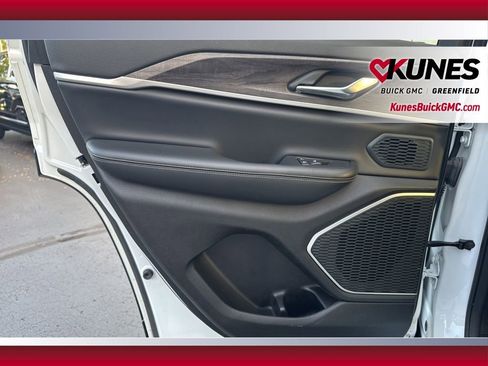 Used 2024 Jeep Grand Cherokee Limited 4xe image 46