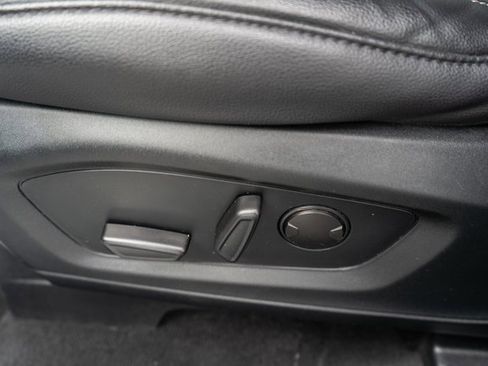 Used 2023 Ford Explorer Limited image 22