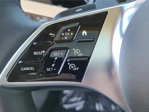 Certified 2025 Mercedes-Benz GLA 250 image 7