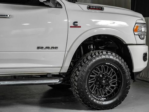 Used 2022 RAM 2500 Laramie AWD/4WD image 8