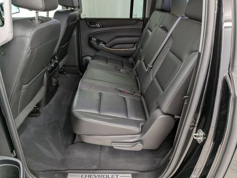 Used 2019 Chevrolet Suburban LT AWD/4WD image 26