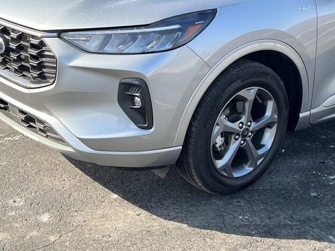 Certified 2023 Ford Escape ST-Line Select w/ Tech Pack #1 image 9