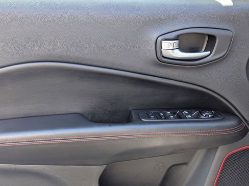 Used 2020 Jeep Compass Trailhawk w/ Cold Weather Group image 12