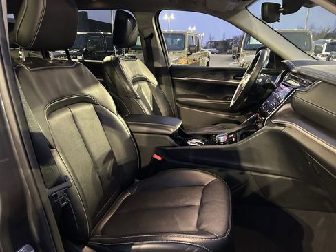 Used 2022 Jeep Grand Cherokee L Limited w/ Trailer Tow Group (B) image 27