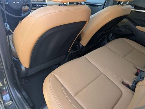 Used 2024 Kia Seltos EX AWD/4WD image 27