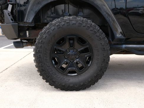 Used 2017 Jeep Wrangler Sport AWD/4WD image 11