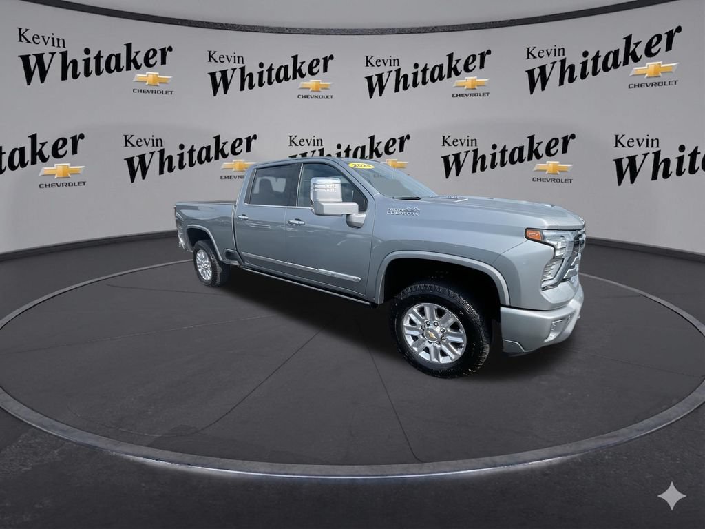Certified 2025 Chevrolet Silverado 2500 High Country w/ High Country Premium Package AWD/4WD image 2