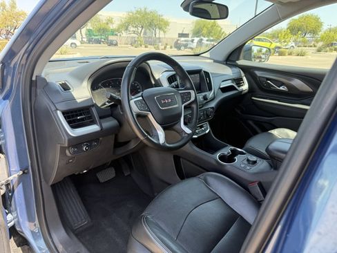 Used 2024 GMC Terrain SLT AWD/4WD image 10