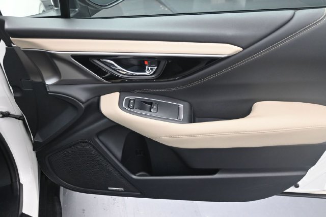 Used 2020 Subaru Outback Limited w/ Popular Package #2 AWD/4WD image 32