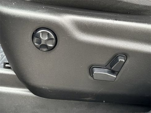 Used 2017 Jeep Grand Cherokee Laredo w/ Quick Order Package 23E image 19