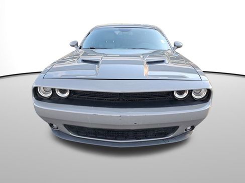 Used 2018 Dodge Challenger SXT Plus image 9
