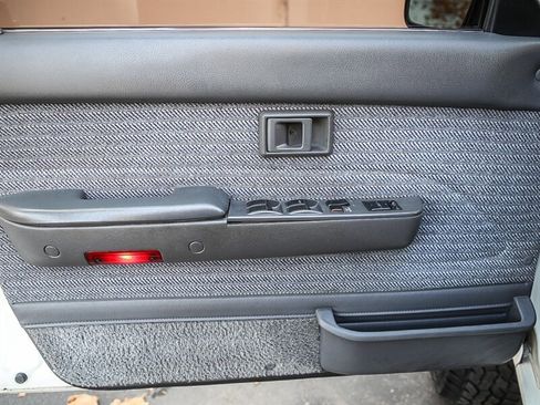 Used 1995 Toyota 4Runner SR5 image 28