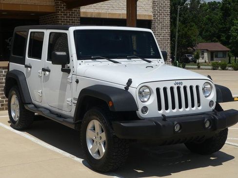 Used 2014 Jeep Wrangler Unlimited Sport w/ Quick Order Package 24S AWD/4WD image 7