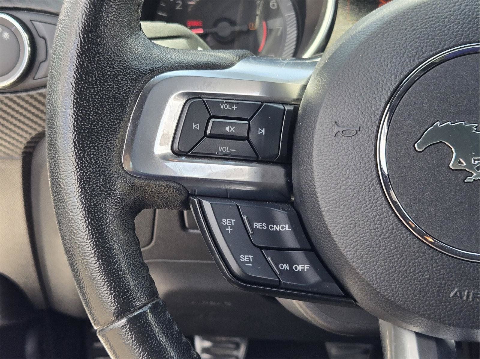 Certified 2019 Ford Mustang Coupe RWD image 26