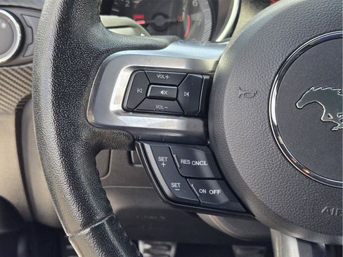 Used 2019 Ford Mustang Coupe RWD image 26