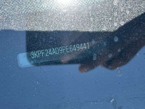 Used 2023 Kia Forte LXS FWD image 3